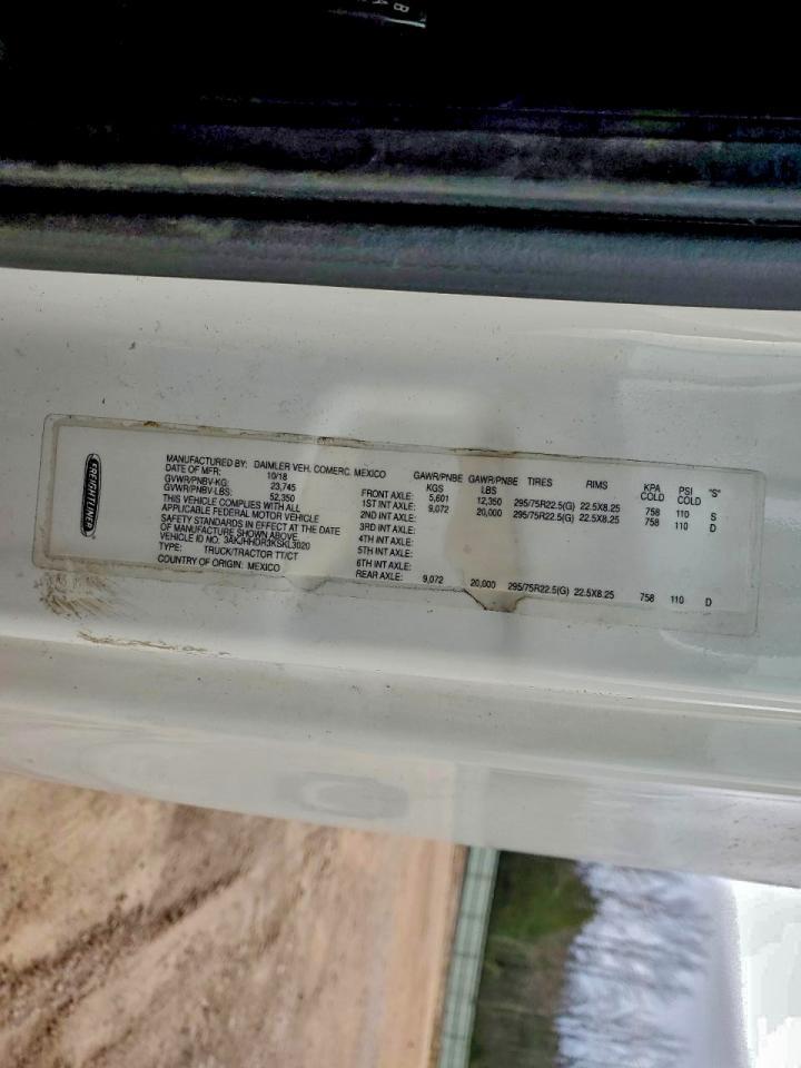 2019 Freigliner 2019 Freightliner Cascadia 126 Semi Truck