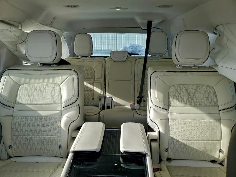 2024 Lincoln Navigator l Black Label