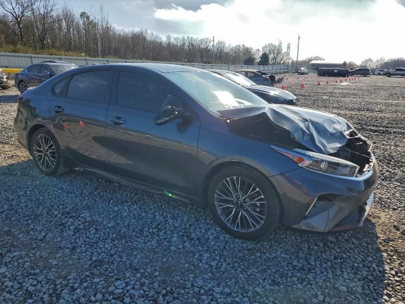 2023 KIA Forte gt Line