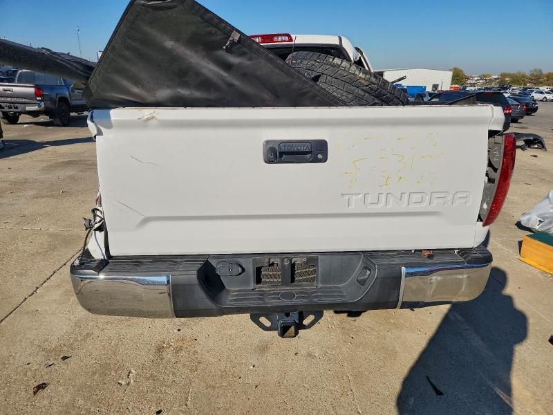 2016 Toyota Tundra Crewmax SR5