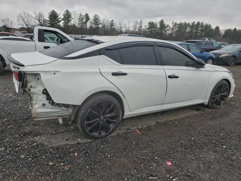 2022 Nissan Altima sr