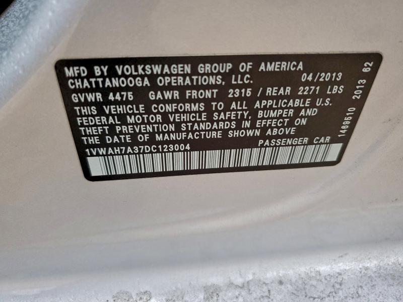 2013 Volkswagen Passat s