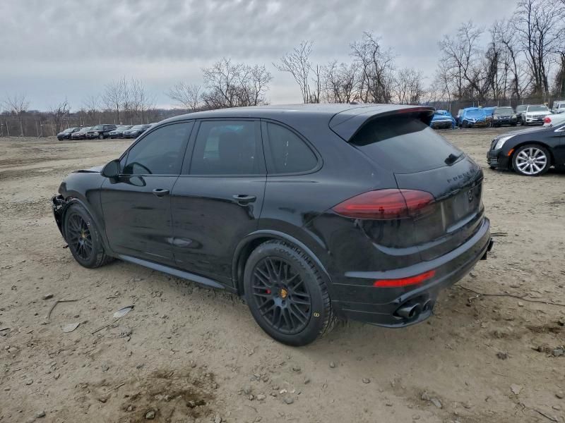 2017 Porsche Cayenne gts