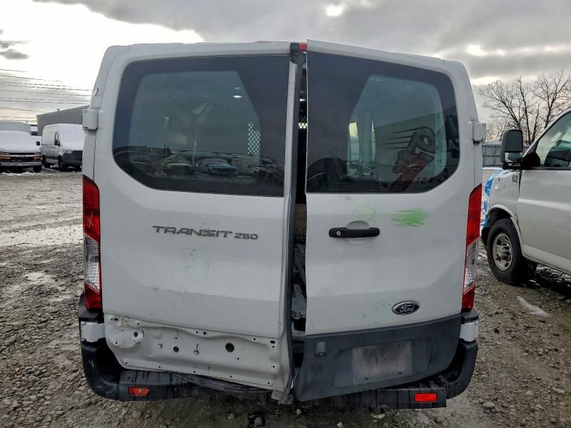 2019 Ford Transit T-250