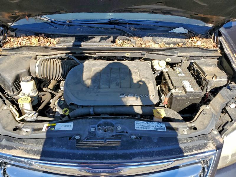 2013 Chrysler Town & Country Touring