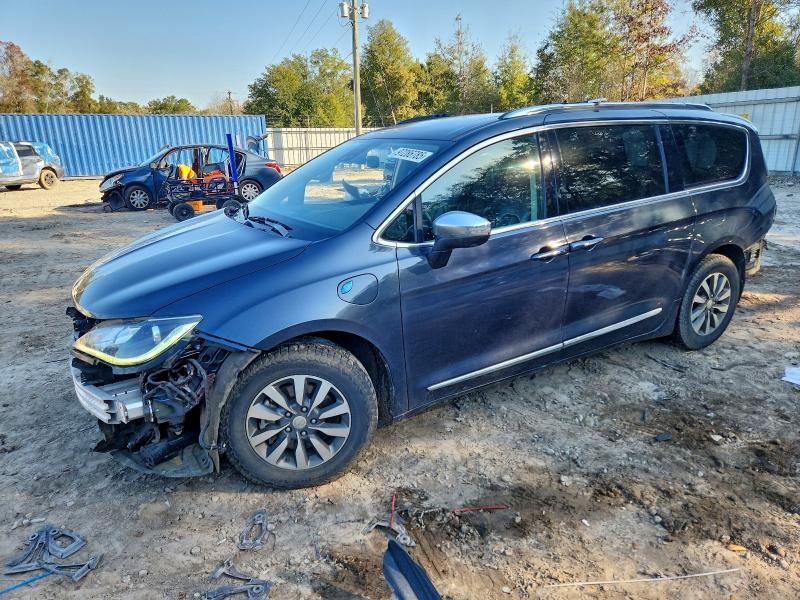2020 Chrysler Pacifica Hybrid Limited