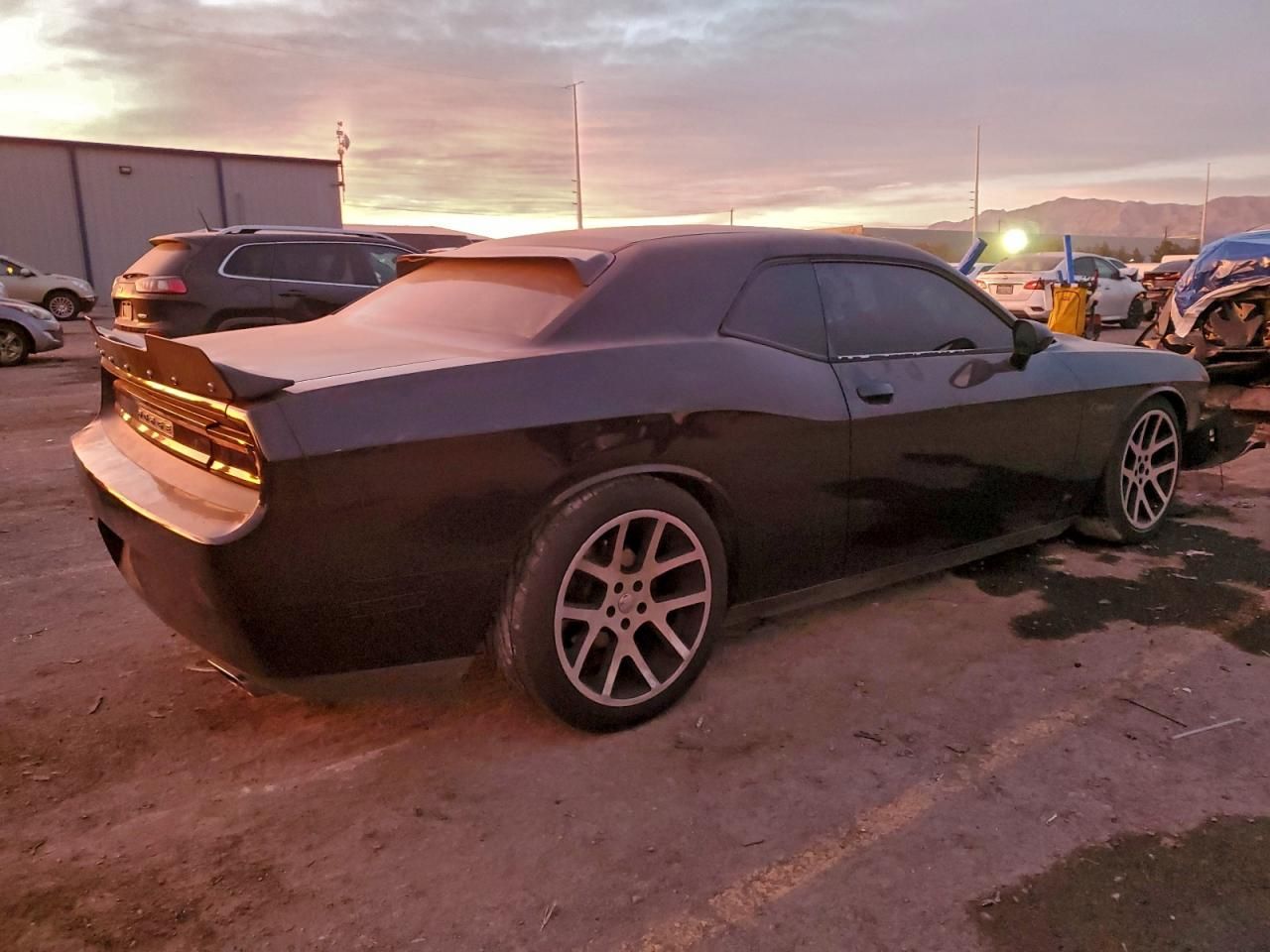 2013 Dodge Challenger sxt