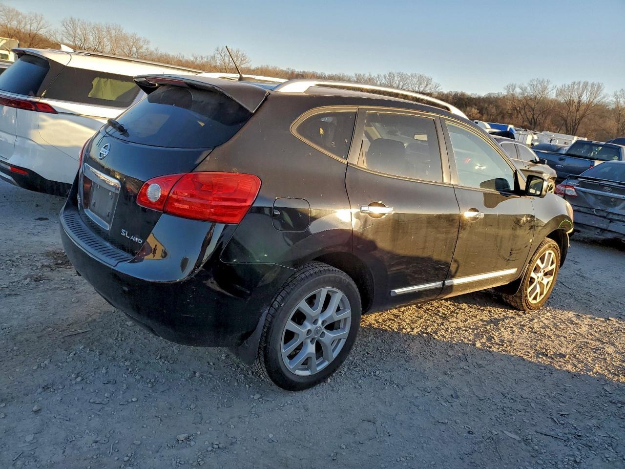 2012 Nissan Rogue s