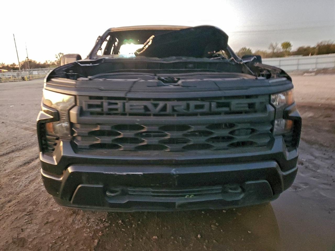 2024 Chevrolet Silverado K1500 Custom