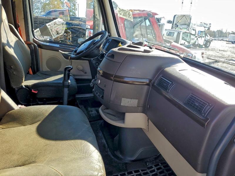 2013 Volvo Vnl Semi Truck