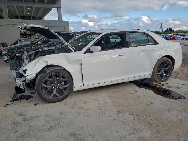 2023 Chrysler 300 s