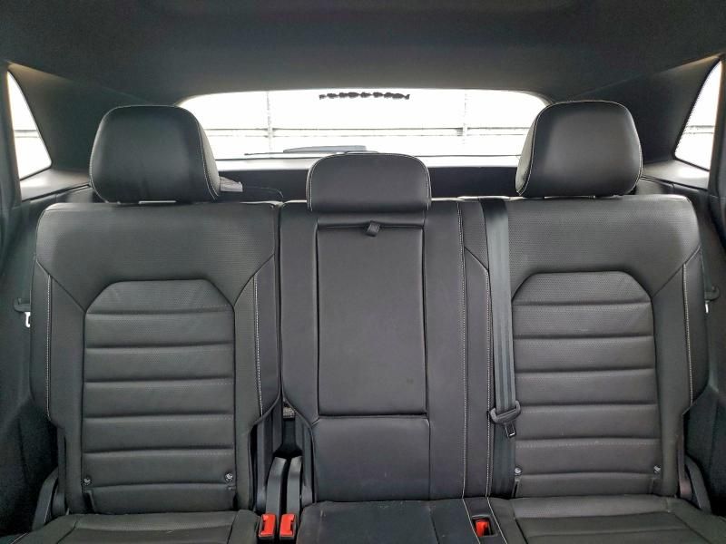 2021 Volkswagen Atlas Cross Sport SEL Premium