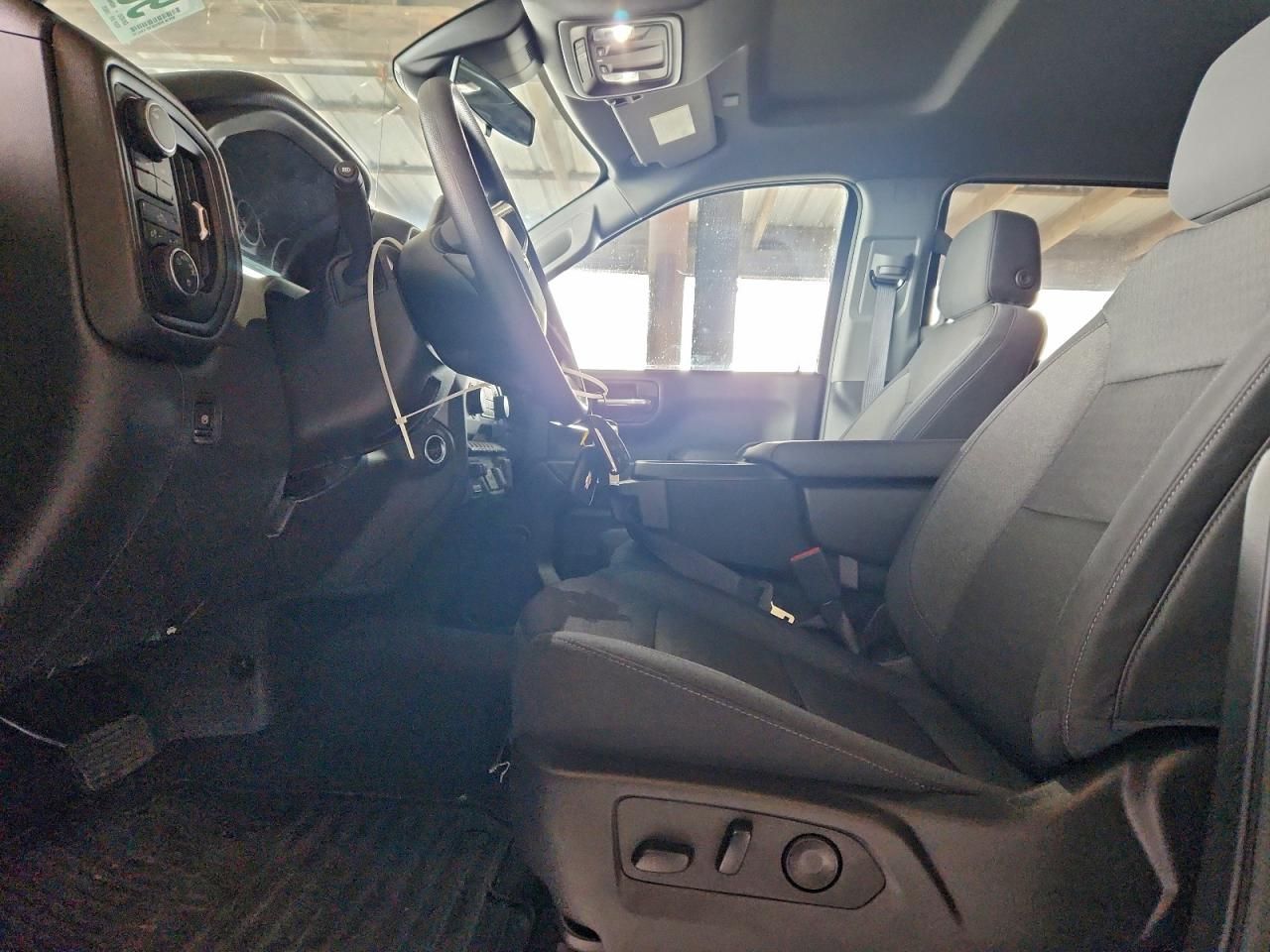 2025 Chevrolet Silverado K1500 Custom