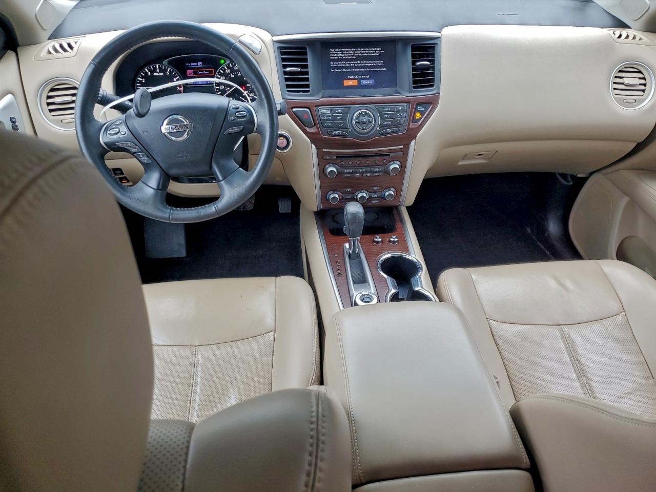 2017 Nissan Pathfinder s