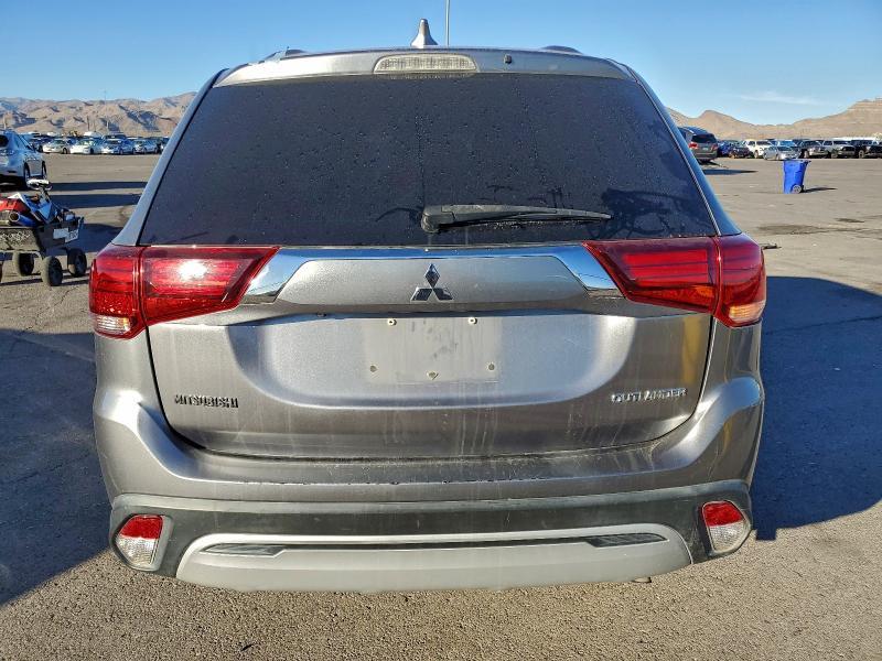 2019 Mitsubishi Outlander es