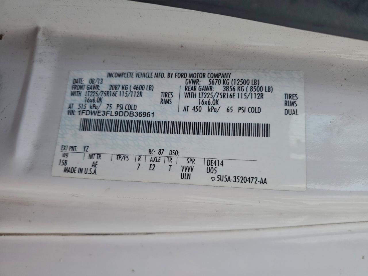 2013 Ford E350 BOX Truck