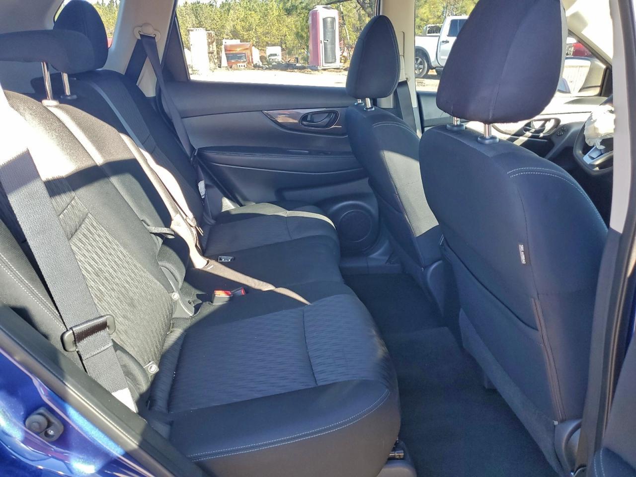 2020 Nissan Rogue s