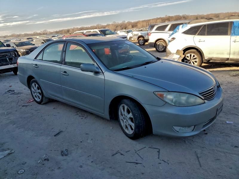 2005 Toyota Camry le