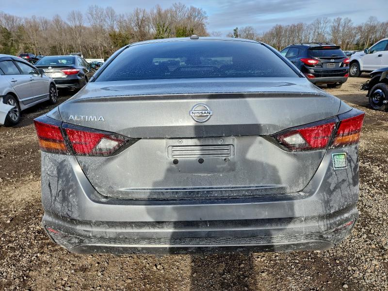 2019 Niss Altima