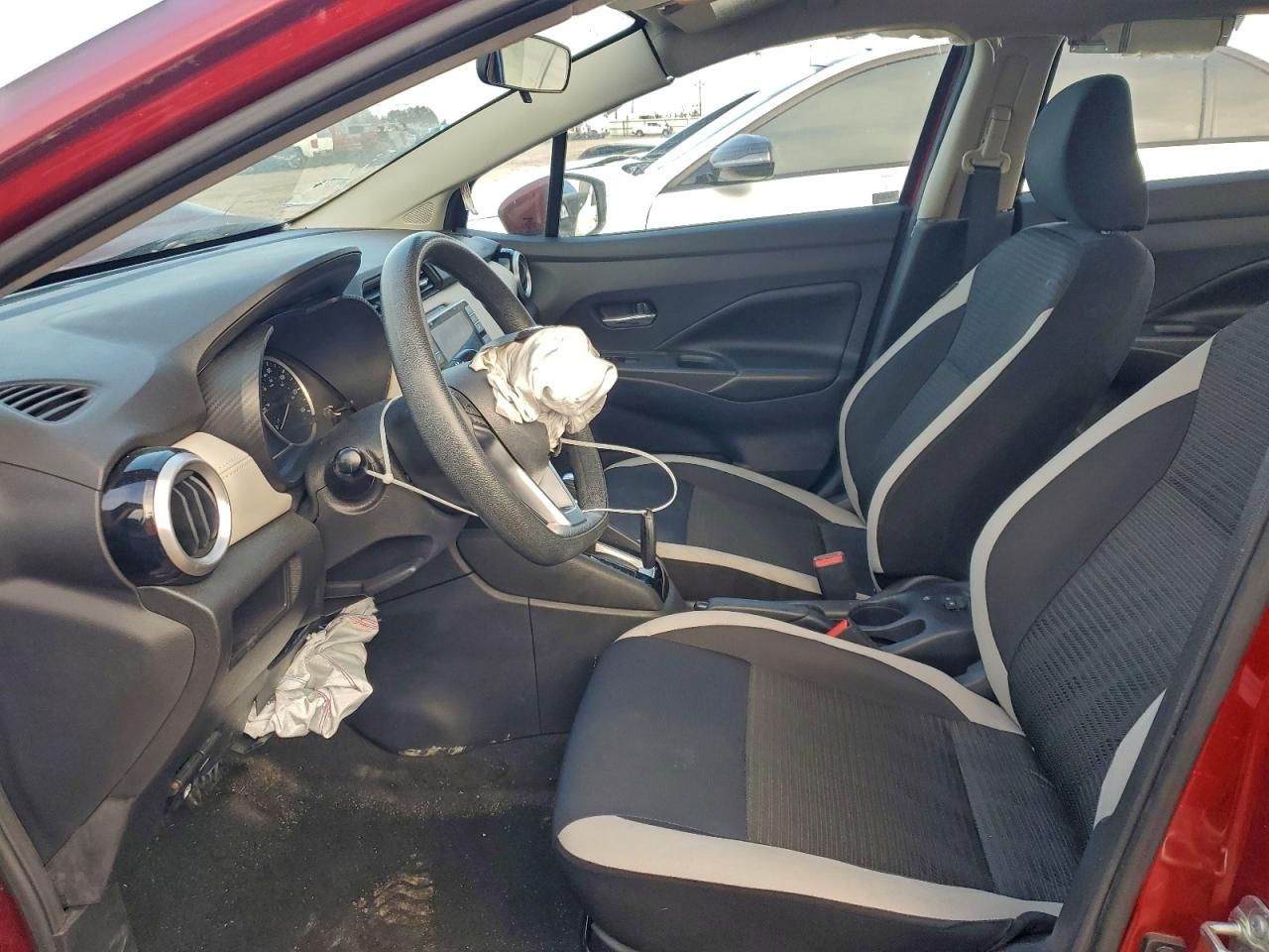 2020 Nissan Versa sv