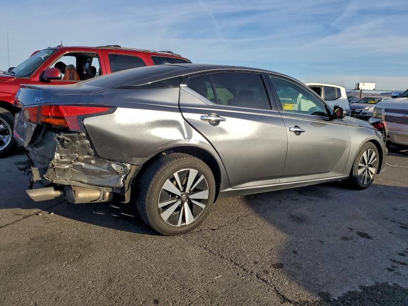2020 Nissan Altima sv