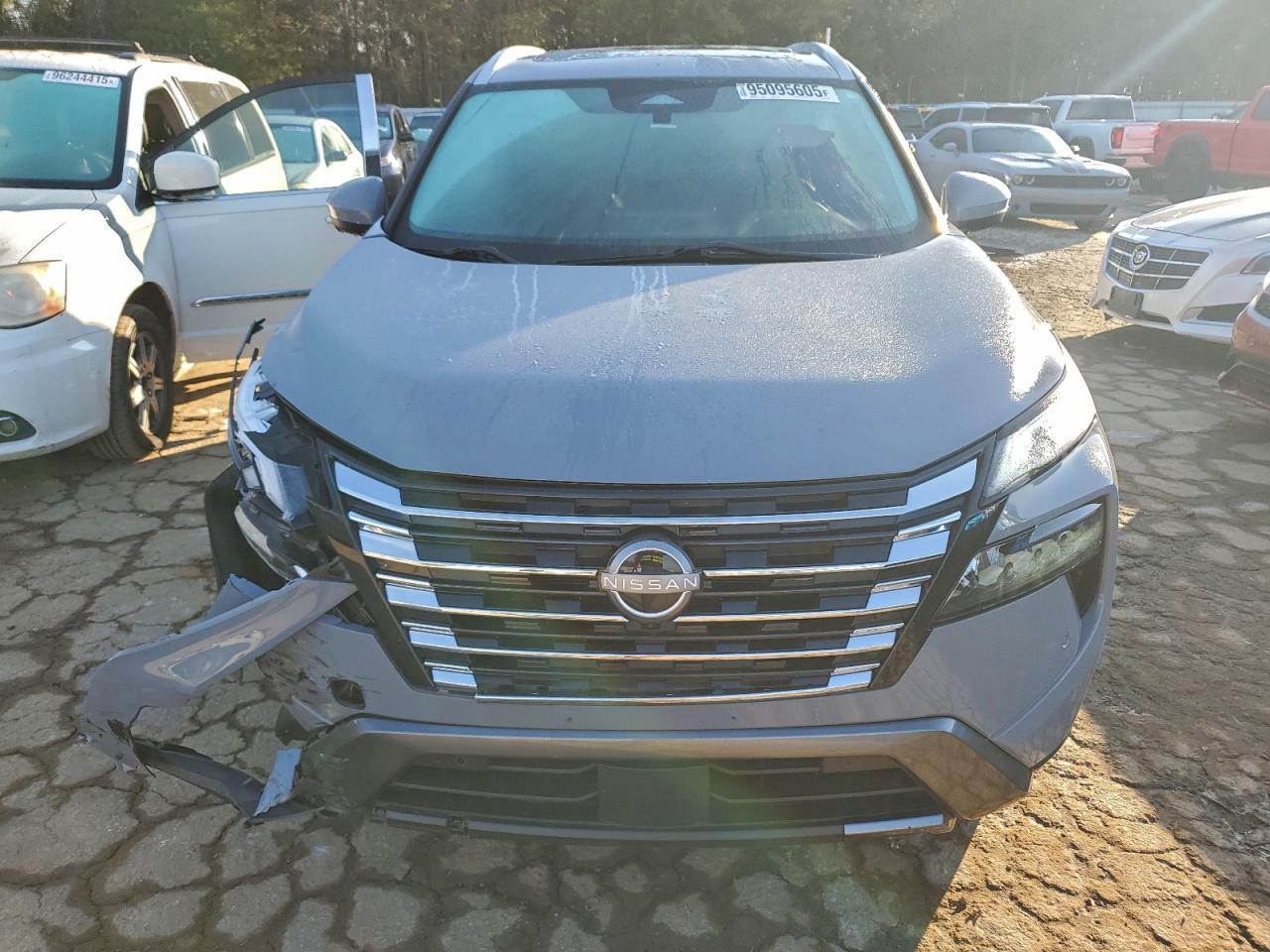 2024 Nissan Rogue sl