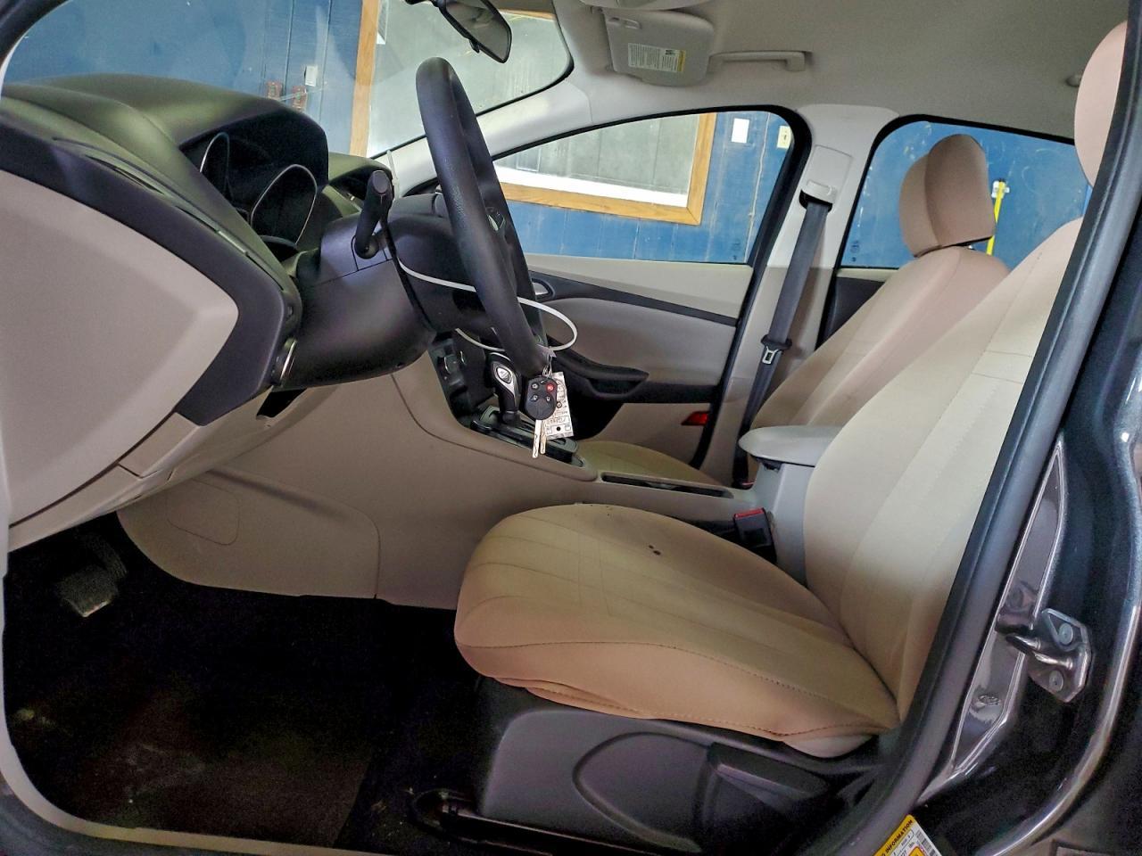 2016 Ford Focus se