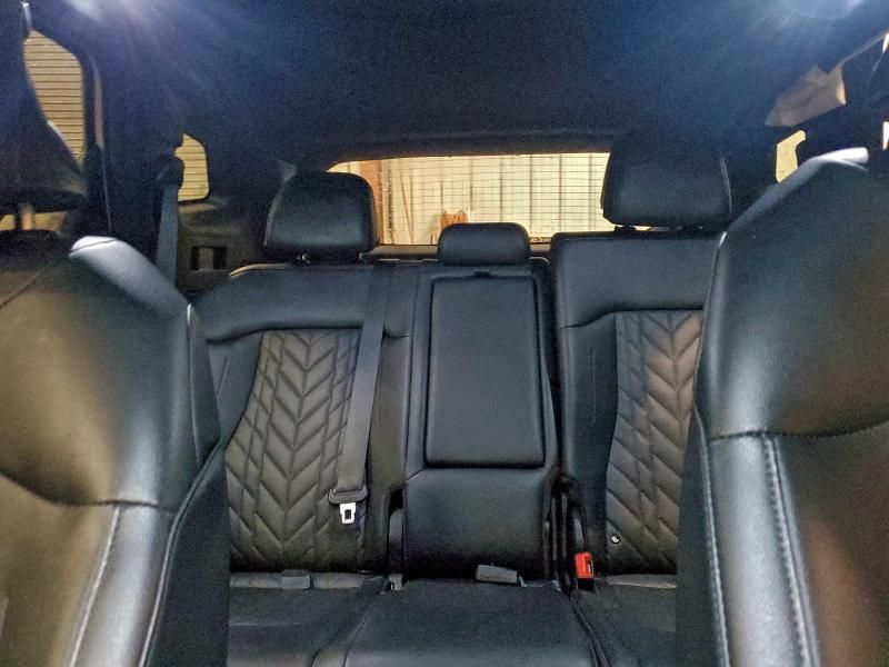 2023 KIA Sportage x Line