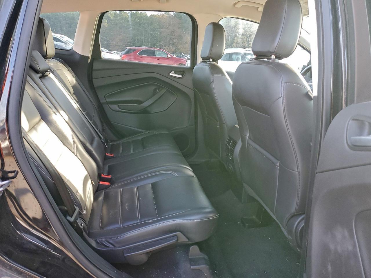 2019 Ford Escape sel