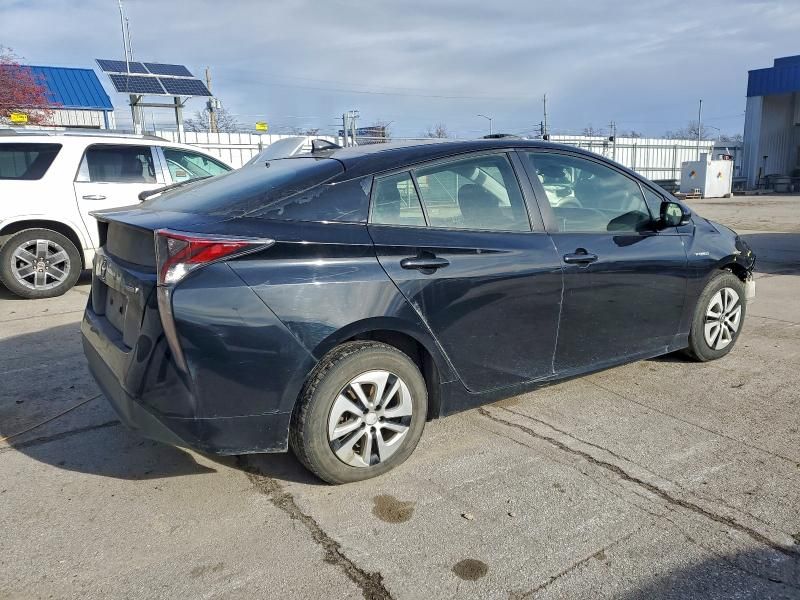 2016 Toyota Prius Three
