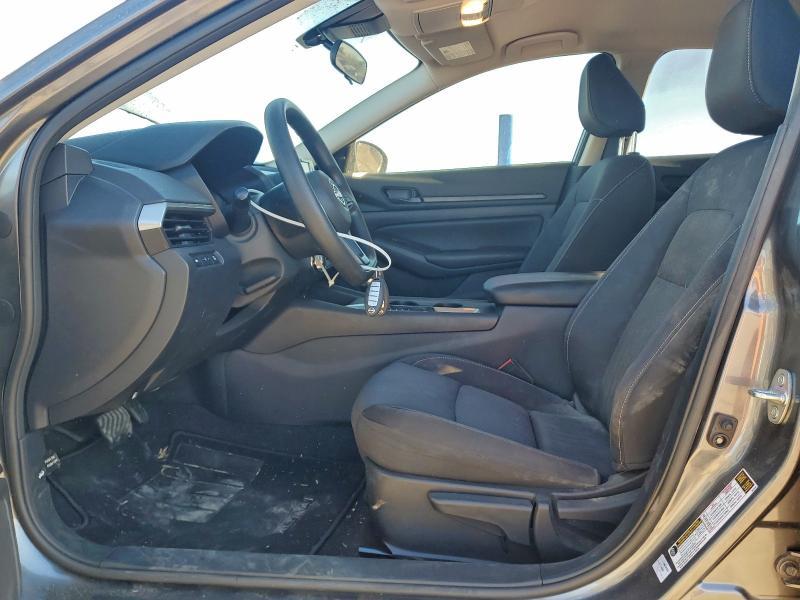 2024 Niss Altima 2.5 s