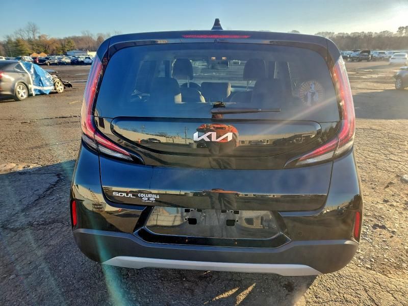 2023 KIA Soul lx