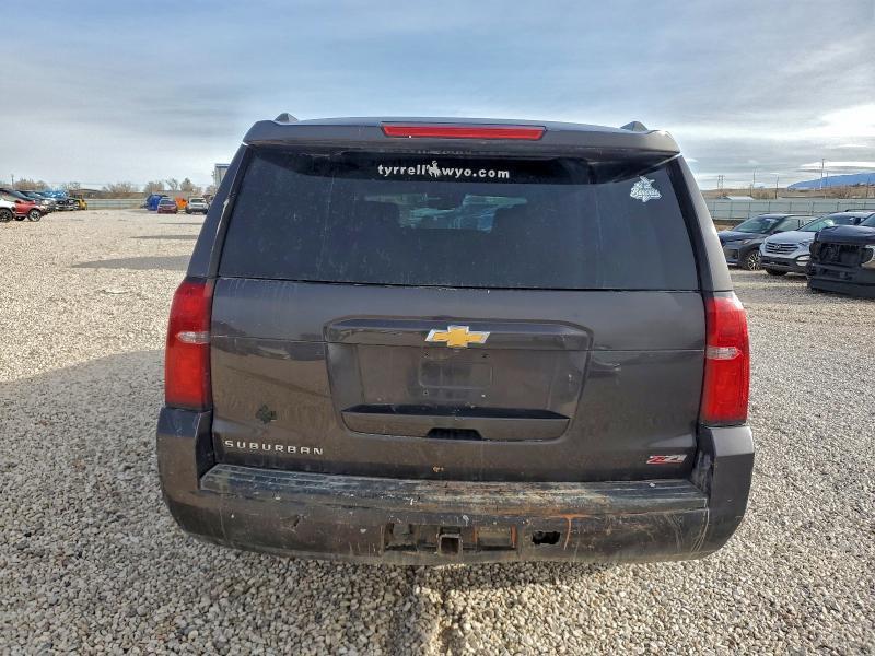 2017 Chevrolet Suburban K1500 lt