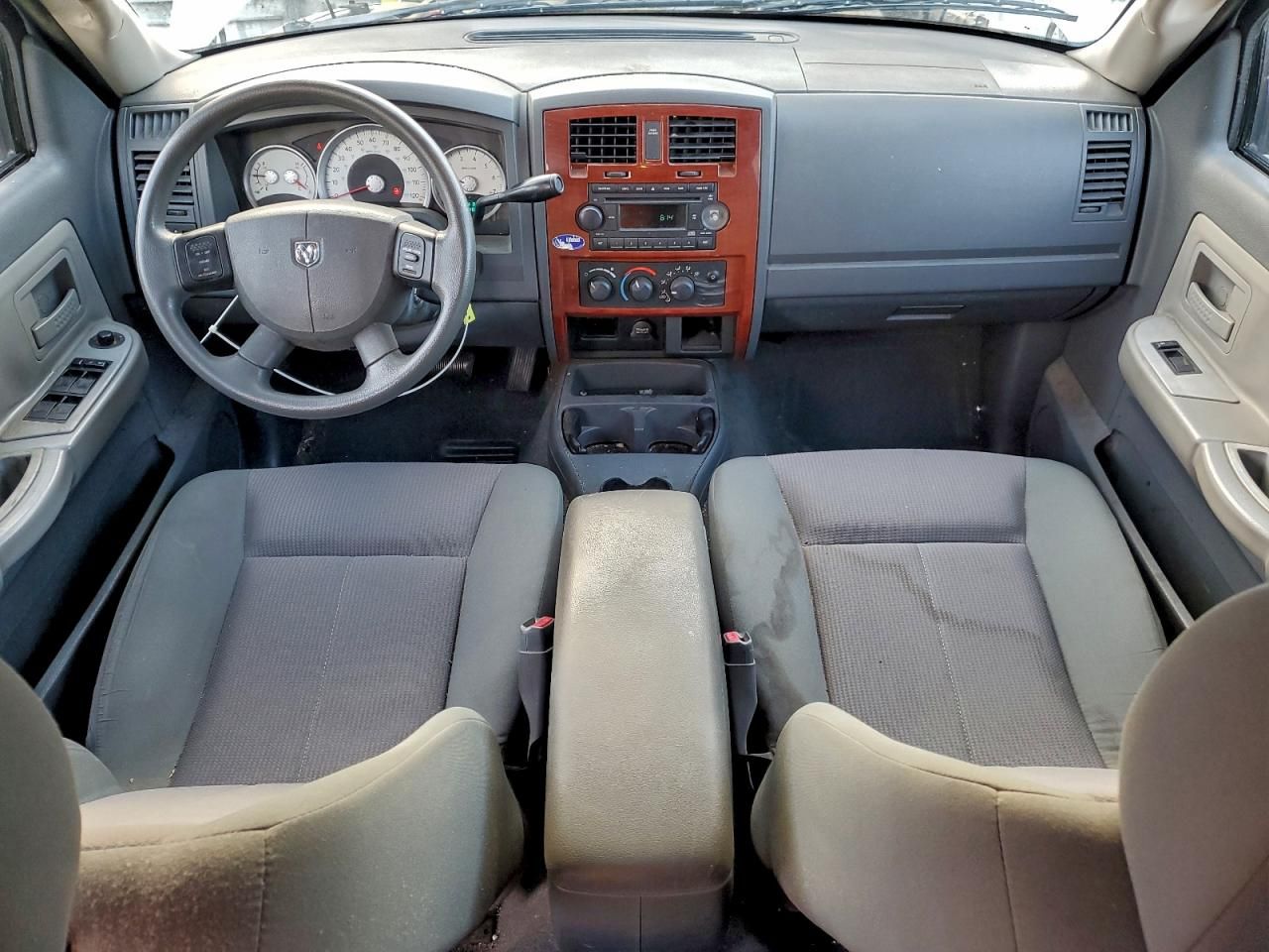 2005 Dodge Dakota Quad slt