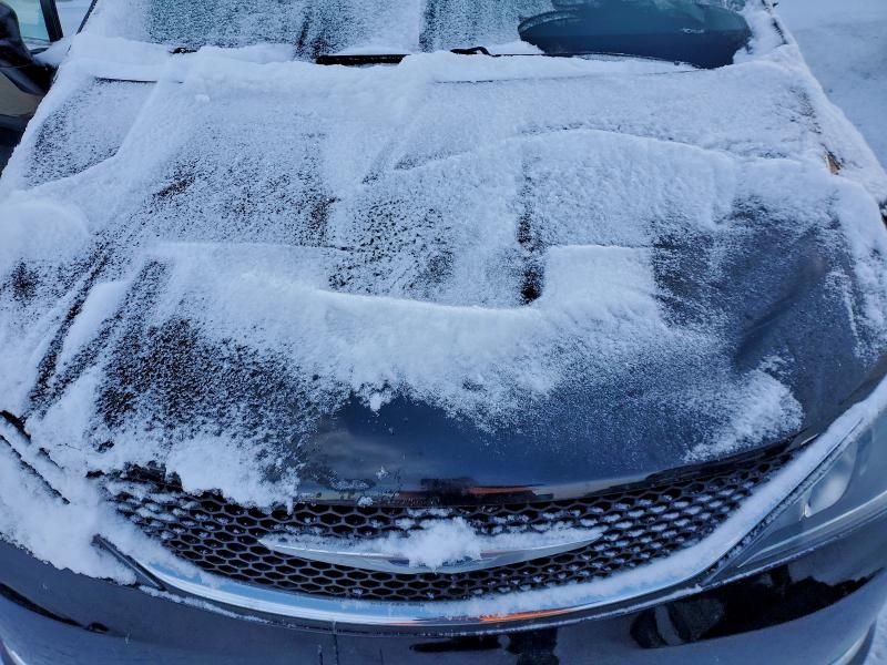 2018 Chrysler Pacifica Touring l