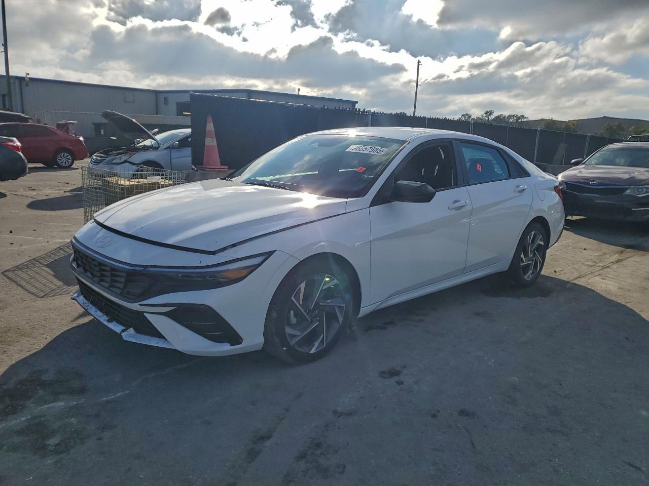2025 Hyundai Elantra Blue