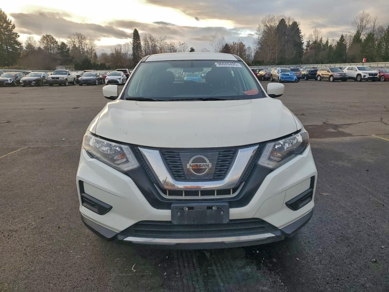 2017 Nissan Rogue sv