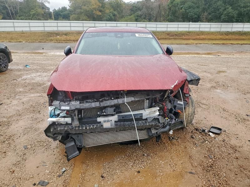 2022 Nissan Altima sr