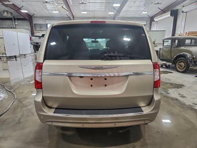 2014 Chrysler Town & Country Touring
