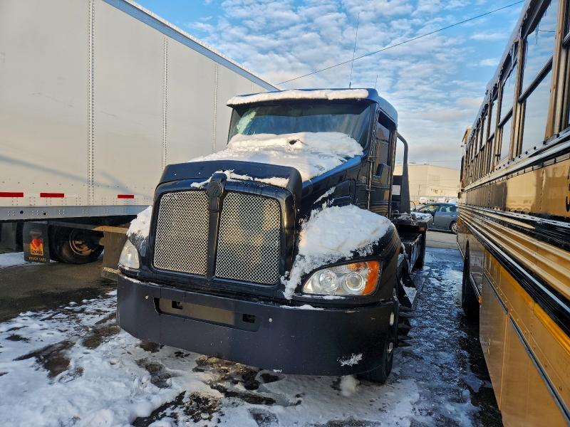 2020 Kenworth Construction T270