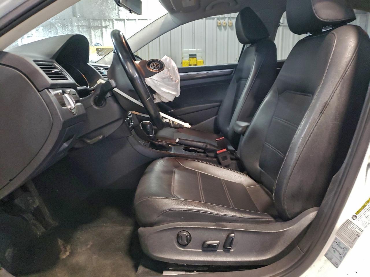 2017 Volkswagen Passat se