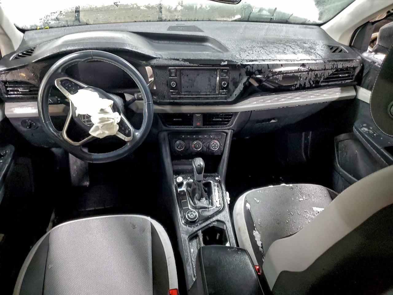 2024 Volkswagen Taos s