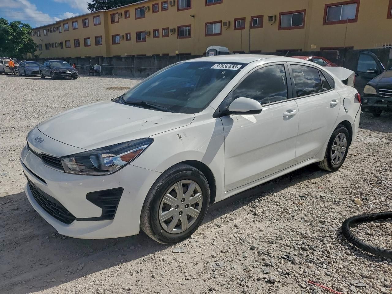 2022 KIA Rio lx