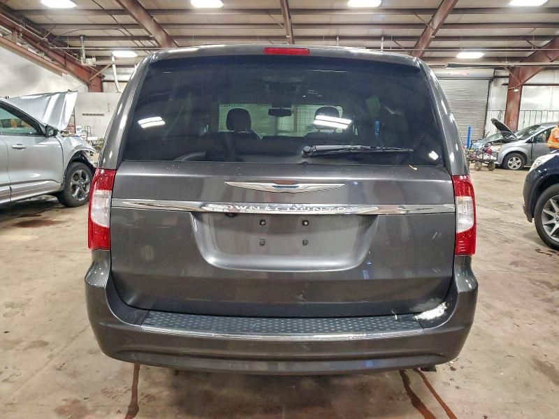 2015 Chrysler Town & Country Touring l