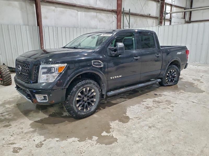 2017 Nissan Titan