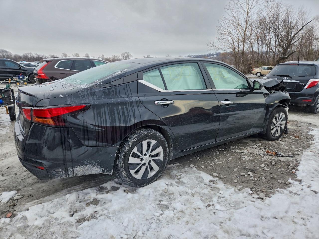 2022 Nissan Altima s