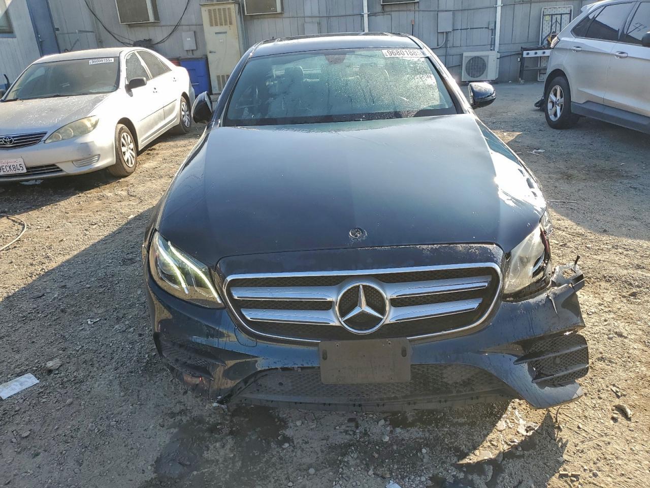 2017 Mercedes-Benz E 300