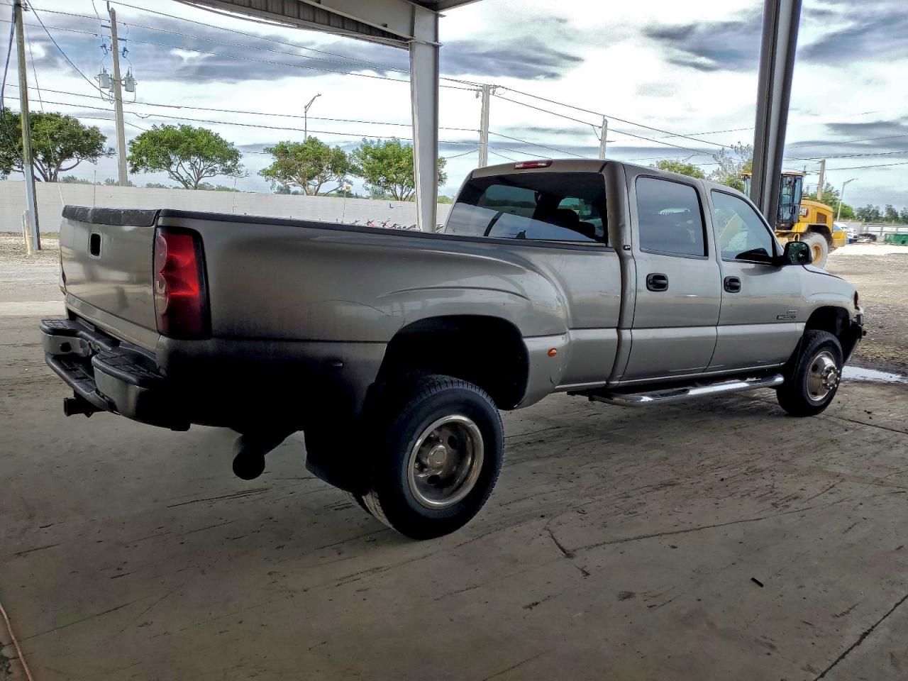 2002 GMC New Sierra C3500