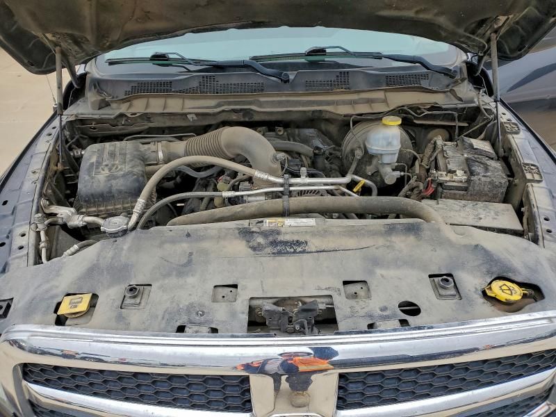 2020 Dodge Ram 1500 Classic slt