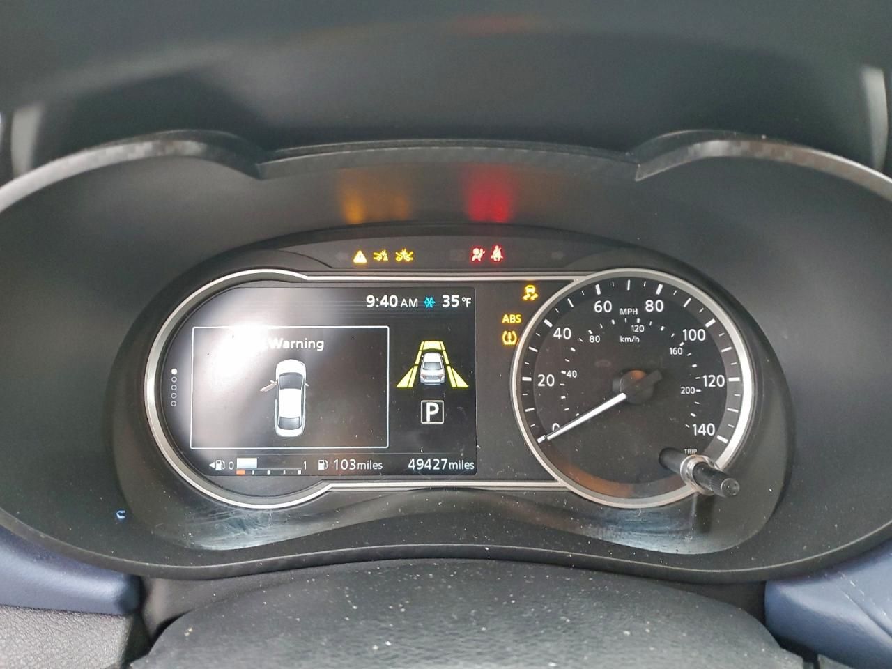 2023 Nissan Versa sv